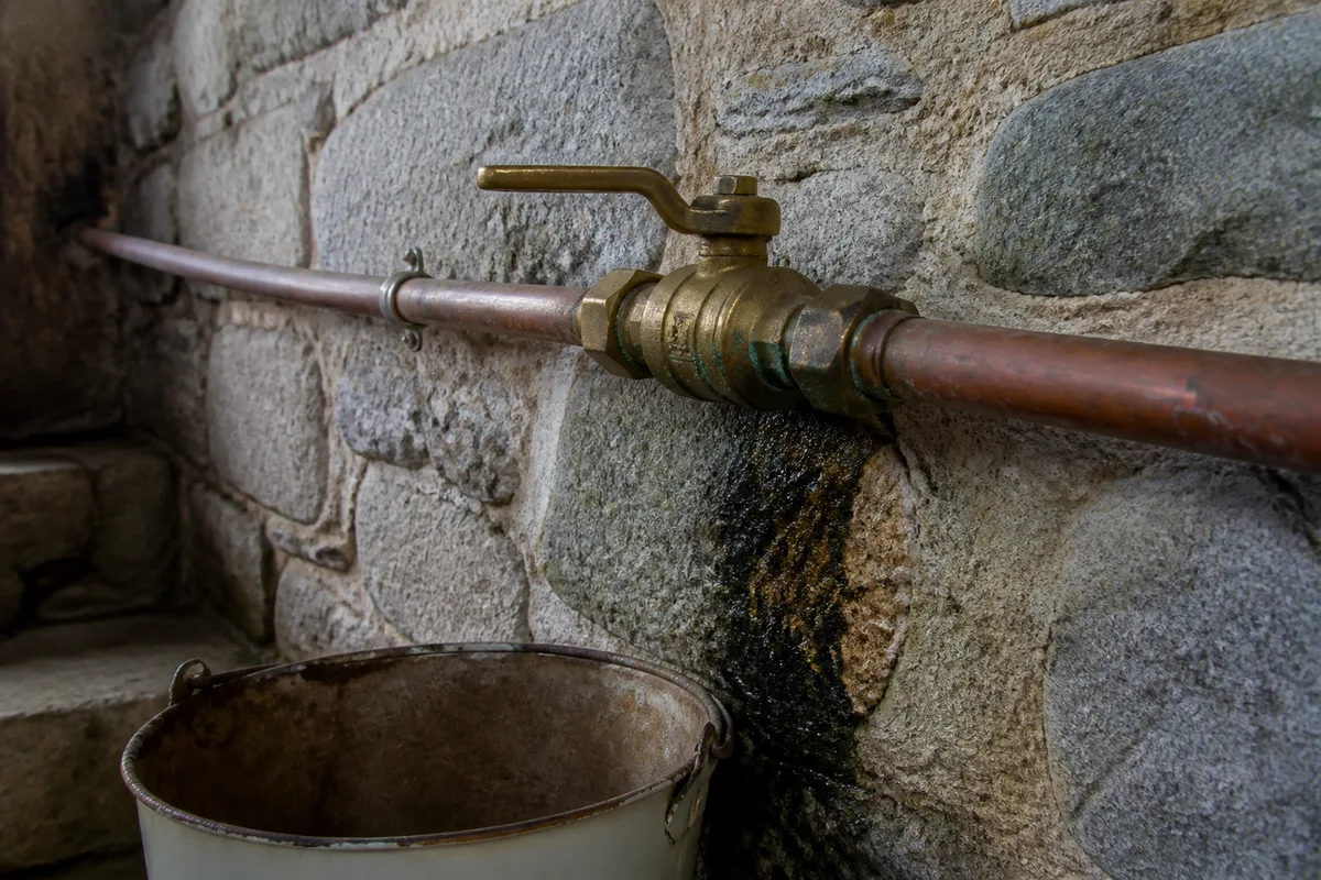 Fuite d'eau et recherche de fuite au pays de Fougères (35)